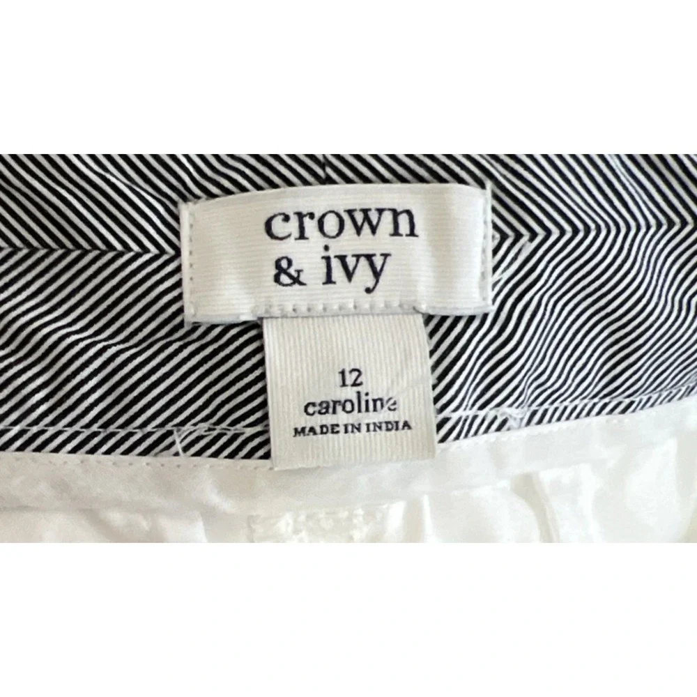New $45 Crown & Ivy Caroline Women Chino Shorts Tucan Bird Size 12 Waist 36 5
